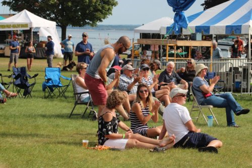 The audience enjoying a nice, summer day at HarborFest